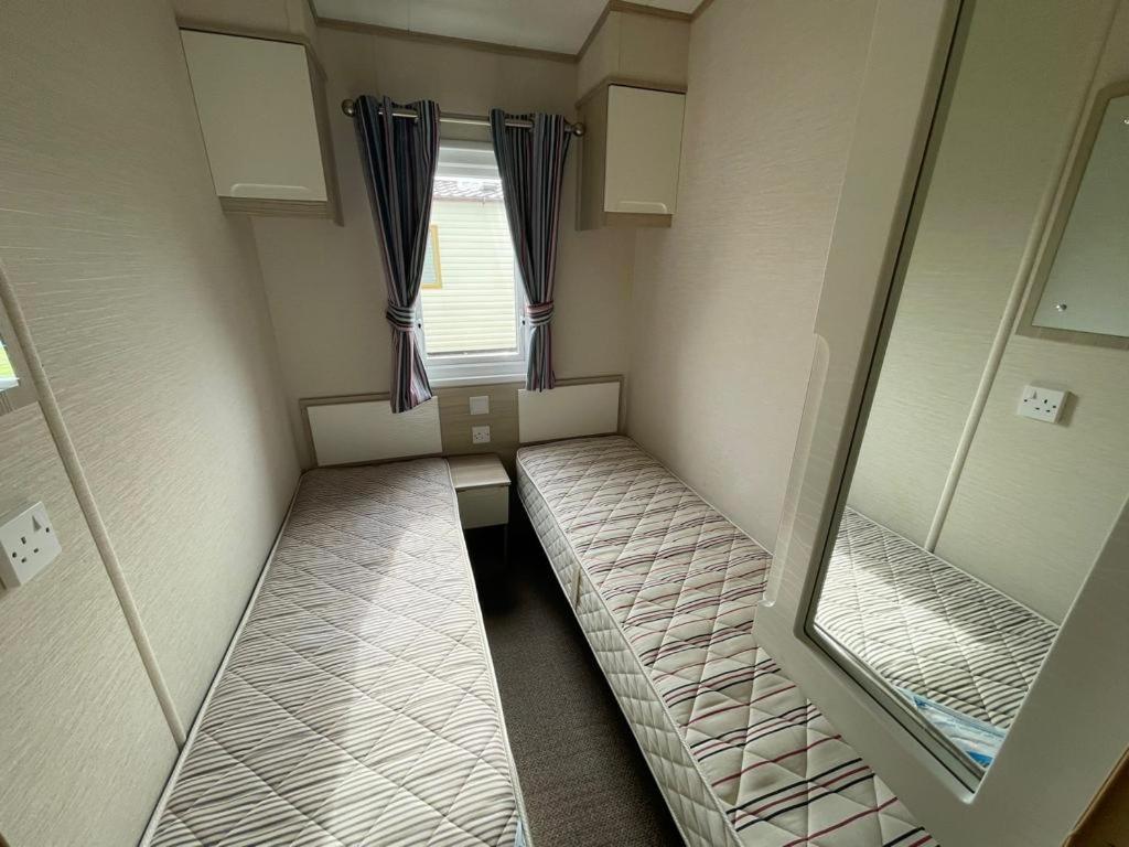 Pg177 Golden Palm Resort 8 Berth Caravan With Decking Chapel Saint Leonards Ngoại thất bức ảnh